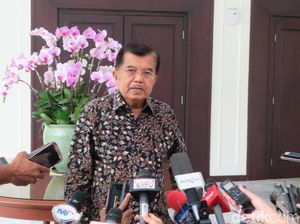 JK Nilai Prabowo Hanya Bergurau soal Beri Dana Pensiun ke Koruptor