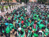 Tarif Ideal Ojol Diusulkan Rp 2.000/Km, Kemenhub Cari Jalan Tengah
