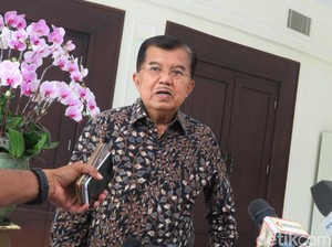 JK Beri Penghargaan ke Pemda-Korporasi yang Dukung Jaminan Sosial