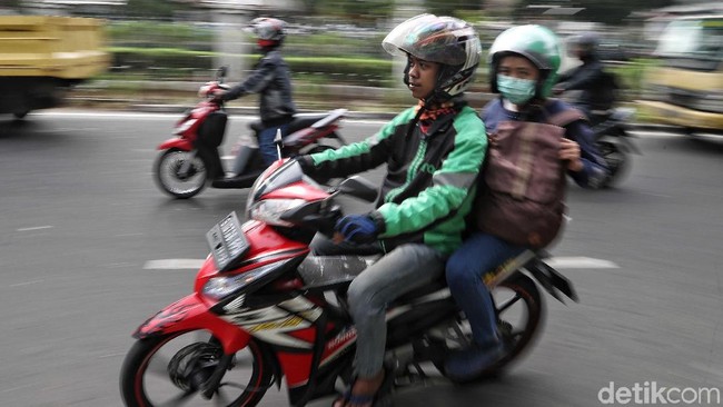 Driver Ngotot Tarif Ojol Rp 2.400/Km, Kata Kemenhub Jalan Saja Dulu