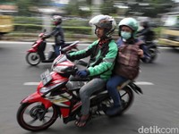 Usulan Tarif Ojek Online, Rp 7.000-10.000 untuk 4 Km Pertama