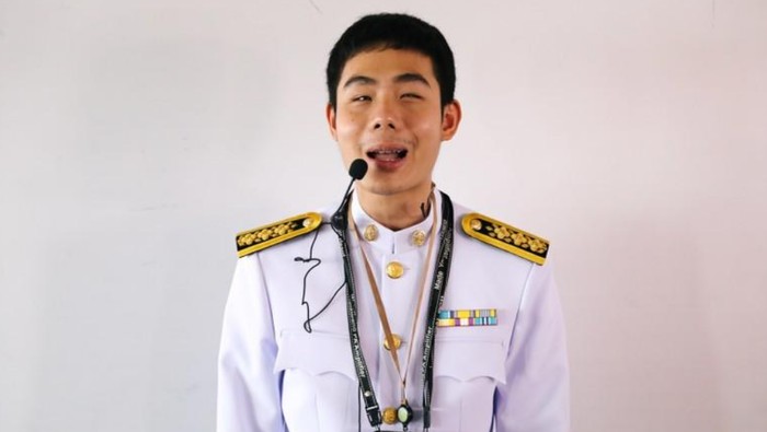 Drama Guru Buta dari Thailand Pergi Traveling