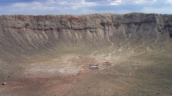 8. Kawah Chicxulub: Diestimasi 65 juta tahun silam, astreoid menghantam Yucatan, Meksiko dan menimbulkan kawah ini. Beberapa ilmuwan meyakini dampaknya sangat mengerikan hingga jadi salah satu penyebab punahnya dinosaurus. Diaemeternya diperkirakan antara 170 sampai 300 kilometer. Foto: istimewa