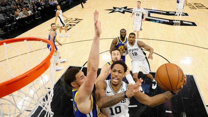 San Antonio Spurs kalahkan Golden State Warriors (Soobum Im-USA TODAY Sports) San Antonio Spurs kalahkan Golden State Warriors (Soobum Im-USA TODAY Sports)