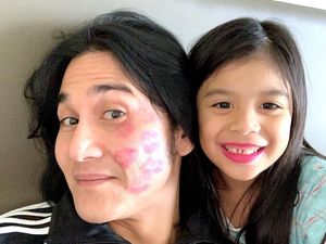 7 Potret Kompak dan Kocak Vino G. Bastian dengan Putri Tercinta