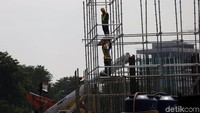 Saat ini baru terselesaikan 118 tiang dengan tiang terakhir berada di Jalan KH. Noer Ali tepatnya di Depan Rumah Sakit Awal Bros.