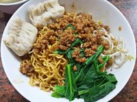 Mau Makan Kenyang dan Murah? Yuk, Jajan Mie Ayam Bangka di Sini!
