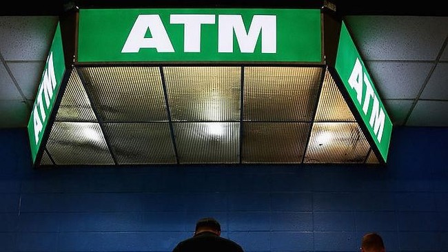 Fakta di Balik Ramyadjie Punya Mesin ATM di Kamar yang Bikin Heboh