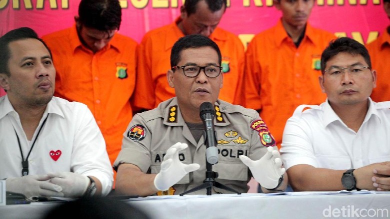 Pembajakan Truk Pertamina: Diwarnai Penyanderaan, Berakhir di Tahanan Pembajakan Truk Pertamina: Diwarnai Penyanderaan, Berakhir di Tahanan