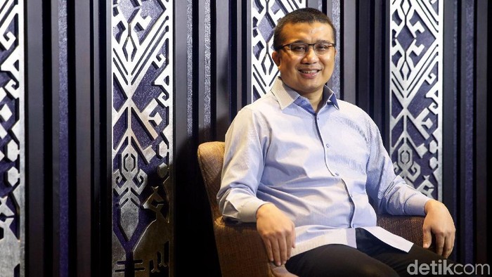 Blak Blakan Bersama Erwin Aksa

Tim Blak Blakan detikcom berkesempatan mewawancarai Mantan Politikus Golkar Erwin Aksa yang baru saja mengundurkan diri karena memiliki pandangan yang berbeda dengan Partai Golkar, Jakarta, Rabu (20/3/2019). Grandyos Zafna/detikcom