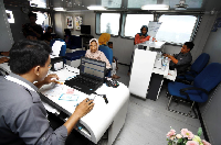 Melihat Layanan Bank Terapung Satu-satunya di Kepulauan NTT