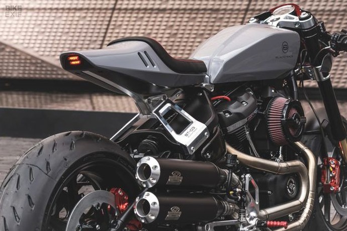 Modif Harley-Davidson Ini Bikin Meleleh Modif Harley-Davidson Ini Bikin Meleleh