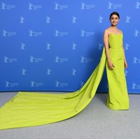 Dalam sebuah wawancara, aktris 26 tahun ini mengatakan bahwa Sunil dan Anmom adalah dua orang yang sangat penting baginya. Ia bahkan mengaku tidak bisa hidup tanpa mereka. Foto: Getty Images