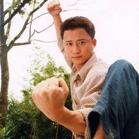 Wu Jing sendiri dikenal sebagai seorang seniman bela diri, aktor, dan sutradara China. Ia pun populer setelah membintangi dua film terlaris dalam sejarah China, Wolf Warior 2 dan The Wandering Earth. (Foto: Instagram)