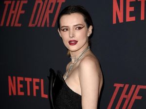 Meracik Skin Care Routine Sendiri, Bella Thorne Dianggap Menyesatkan