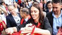 PM Ardern kini tengah fokus mengatasi masalah usai serangan teror terhadap jamaah masjid di Christchurch. Yang terbaru ia berprinsip tak mau menyebutkan nama pelaku teror. Foto: Instagram jacindaardern