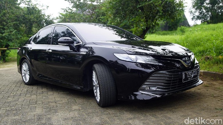 Toyota Camry hybrid Foto: Didik Dwi Haryanto Toyota Camry hybrid Foto: Didik Dwi Haryanto