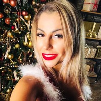 Masih banyak orang yang penasaran dengan hidup mantan bintang porno itu hingga followers di Instagramnya mencapai 1,4 juta. Foto: dok. Instagram (@berkova)