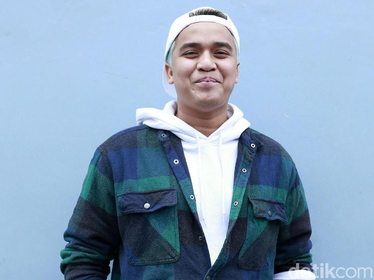 Tak Lagi Galau, Billy Syahputra Sudah Move On?