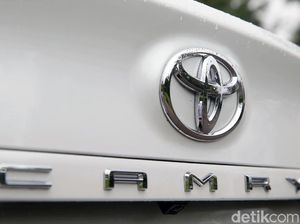 Rohadi PNS Tajir Punya 19 Mobil: 3 Camry, 3 Alphard, 3 Fortuner, 3 Pajero