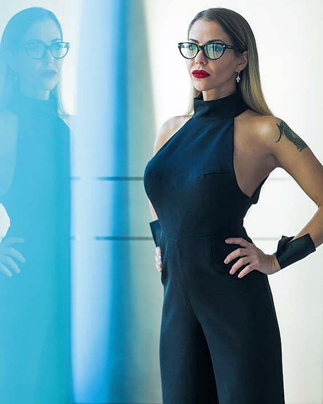 Elena Berkova sempat mencalonkan diri jadi presiden Rusia pada 2018 silam. Saat itu, Elena disorot karena masa lalunya yang kontroversial. Dia adalah mantan bintang porno. Foto: dok. Instagram (@berkova)