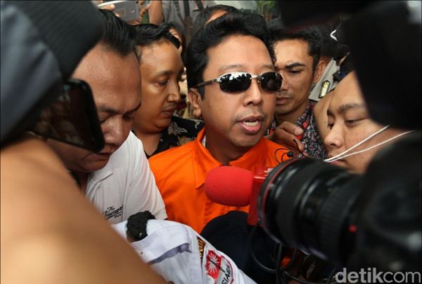Kasus Romahurmuziy danLampu Hijau PPP Dalam Ancaman Pemilu 20