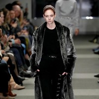 Di balik wajah cantik dan tubuh yang banyak diidamkan banyak wanita di dunia, Natalie nyatanya tak nyaman dengan tubuhnya sendiri. Foto: Getty Images