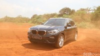 X3 sendiri sebelumnya telah diluncurkan pada April 2018 dengan xDrive20i Luxury. 