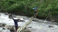 Pihak ATS menargetkan proses evakuasi bangkai helikopter ini selesai seluruhnya pada Sabtu nanti. ATS juga akan kordinasi untuk memberikan konpensasi bagi petani yang lahan sawahnya digunakan jalur evakuasi.