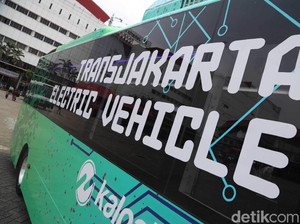 Ratusan Bus Listrik Akan Gantikan Bus Konvensional Transjakarta