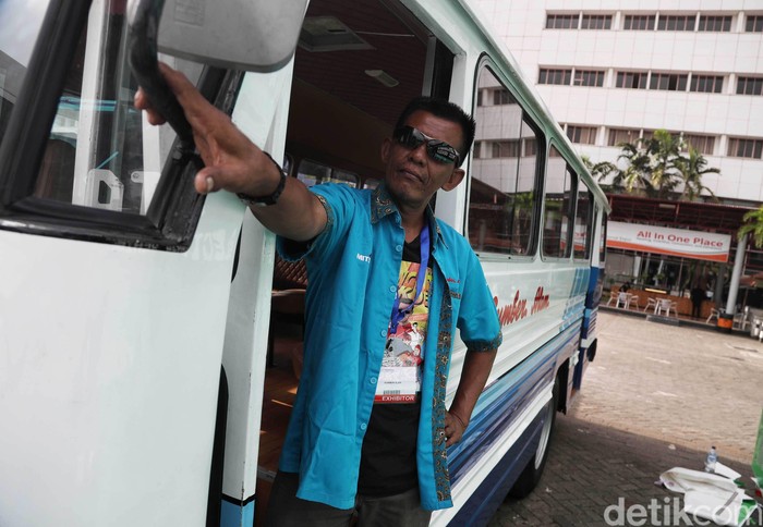 Dua bus Sumber Alam dan bus PPD dihadirkan dalam pameran Indonesia Classic N Unique Bus 2019. Bus-bus itu berjejer bersama 19 kendaraan klasik lain.