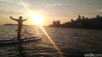 Kalau mau mencoba, asyiknya memang sore menjelang senja. Bisa lihat sunset cantik! (Abdy/detikcom)