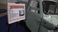 Mobil buatan Daihatsu tahun 1957 ini koleksi dari M. Ali.