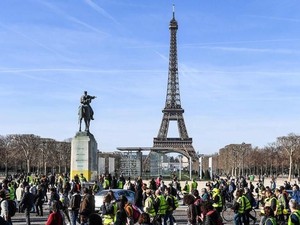 Paris, Hong Kong, Singapura Kota Termahal, Potong Rambut Rp 1,6 Juta