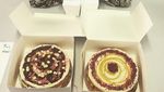 Mendapat Kue, Ini Manisnya Senyum PM Selandia Baru Jacinda Ardern