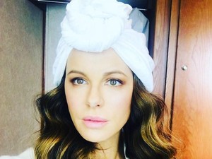 Dikenal Antinarkoba, Kate Beckinsale Pacari Pecandu Ganja