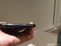 Unboxing Galaxy M10, Smartphone Rp 1 Jutaan dari Samsung