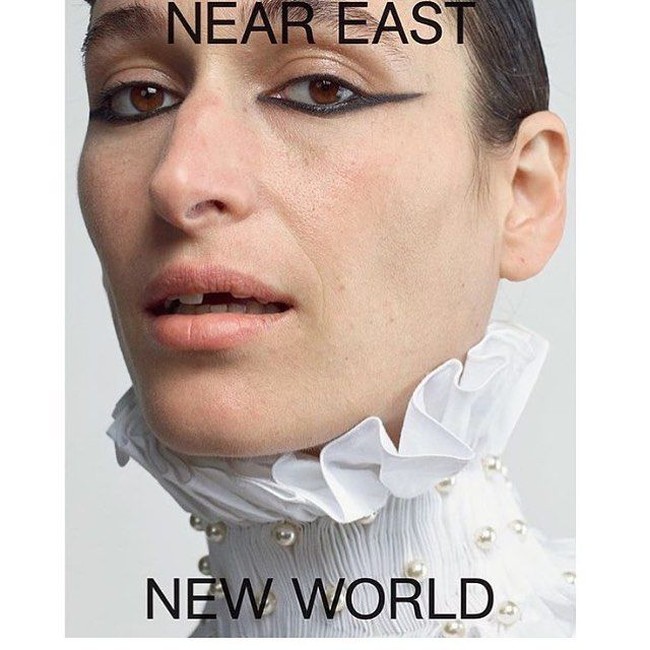 Selain gaya busana, penampilan fisik anggota band The Black Lips and Crush tersebut juga tak kalah unik yang membuatnya semakin mencuri atensi sebagai seorang model. Foto: Instagram @fangusz666