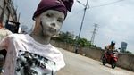 Bangunan Liar dan Sampah Plastik Berjejer di Bantaran BKB