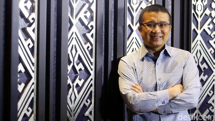 Blak Blakan Bersama Erwin Aksa

Tim Blak Blakan detikcom berkesempatan mewawancarai Mantan Politikus Golkar Erwin Aksa yang baru saja mengundurkan diri karena memiliki pandangan yang berbeda dengan Partai Golkar, Jakarta, Rabu (20/3/2019). Grandyos Zafna/detikcom