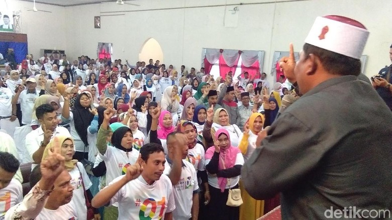 Relawan Nawacita di Lhokseumawe Deklarasi Dukung Jokowi-Maruf Relawan Nawacita di Lhokseumawe Deklarasi Dukung Jokowi-Maruf