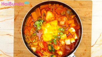 Resep Budae Jigae, Sup Tentara Ala Korea yang Wajib Dicoba Resep Budae Jigae, Sup Tentara Ala Korea yang Wajib Dicoba
