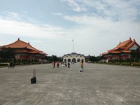 Belajar Sejarah Perang Sipil China di Chiang Kai-shek Memorial Hall