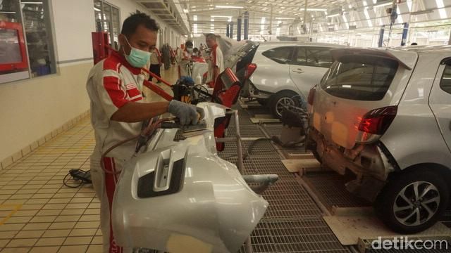 Bengkel Body & Paint Auto2000 8 Jam di Malang