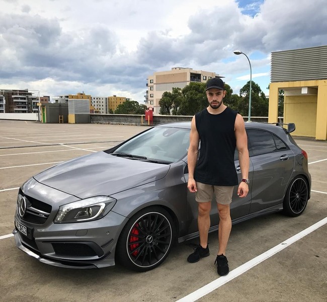 Si ganteng ini kabarnya juga belum punya kekasih. Sebelumnya, dia jadi viral karena mencari kekasih untuk rayakan Valentine. Foto: Instagram (@matthewlepre)