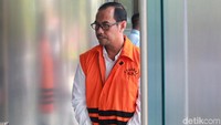 Haris diduga menyuap Rommy untuk membantu proses pengisian jabatan