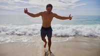 Kalau ke California tentu saja harus main ke pantai! (silas_nacita/Instagram)