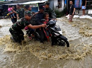 Kata TNI soal Penyebab Banjir dan Lonsor di Jayapura