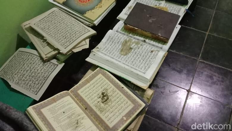 Masjid di Banyumas Diacak-acak Orang Tak Dikenal, Kitab Dibuang ke Sumur
