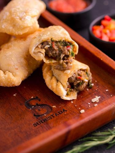 Sejuk Nyaman Bersantai di Restoran Khas Argentina, Sudestada Thamrin